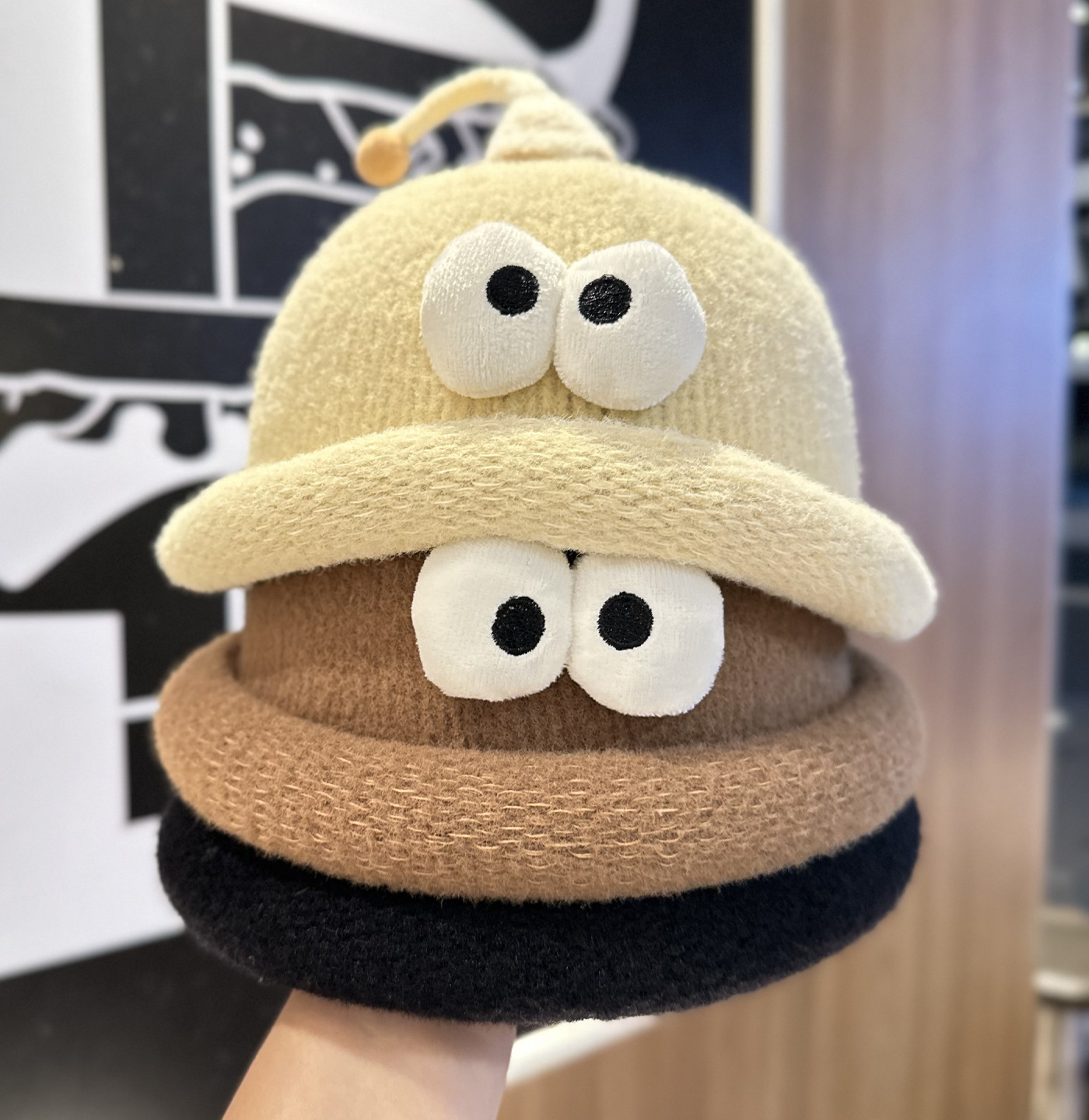 Playful Big-Eyed Garlic Knitte - Beanie Cuffed Knit บทวิจารณ์และราคา